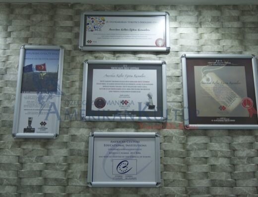 Amerikan Kültür Yabancı Dil Kursu Antalya Merkez