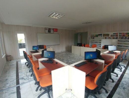 Özel Lara Ünal Özdal Yabancı Dil Kursu